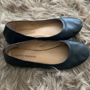 Lucky brand flats